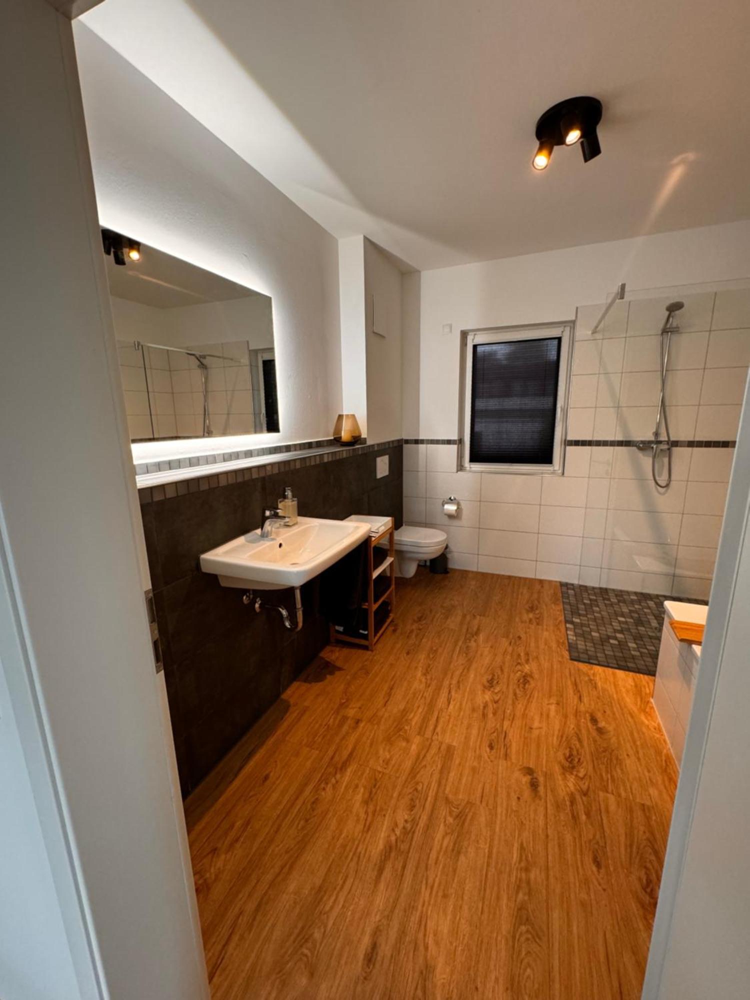 Traumhafter Ausblick, Modern Mit Komfort Und Stil Hardert Exteriör bild