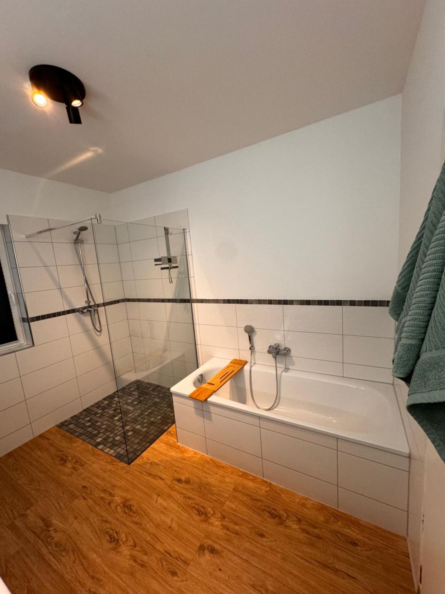 Traumhafter Ausblick, Modern Mit Komfort Und Stil Hardert Exteriör bild